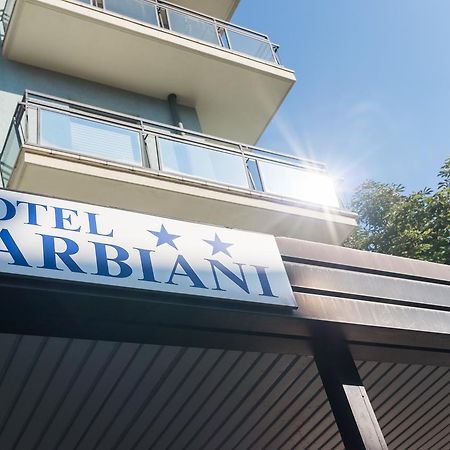 Hotel Barbiani Римини Экстерьер фото